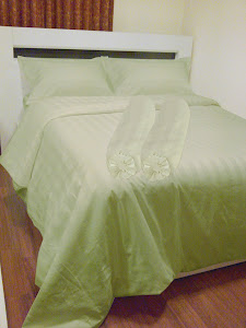 ชุดผ้าปูที่นอนลายริ้วสีเขียว