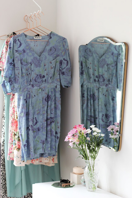 Blommigt hörn. 1 blom6 Blommigt hörn.