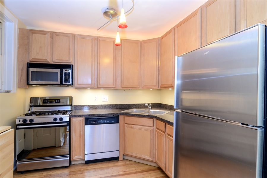 The Chicago Real Estate Local New for sale! North Center, Roscoe