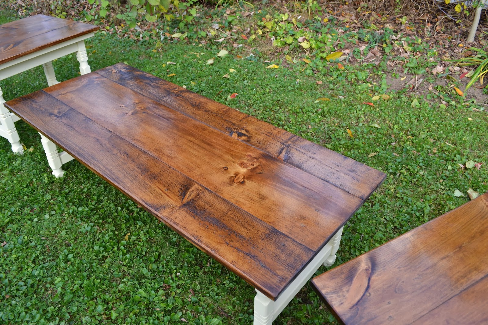 Heir and Space A Farmhouse Coffee Table Set