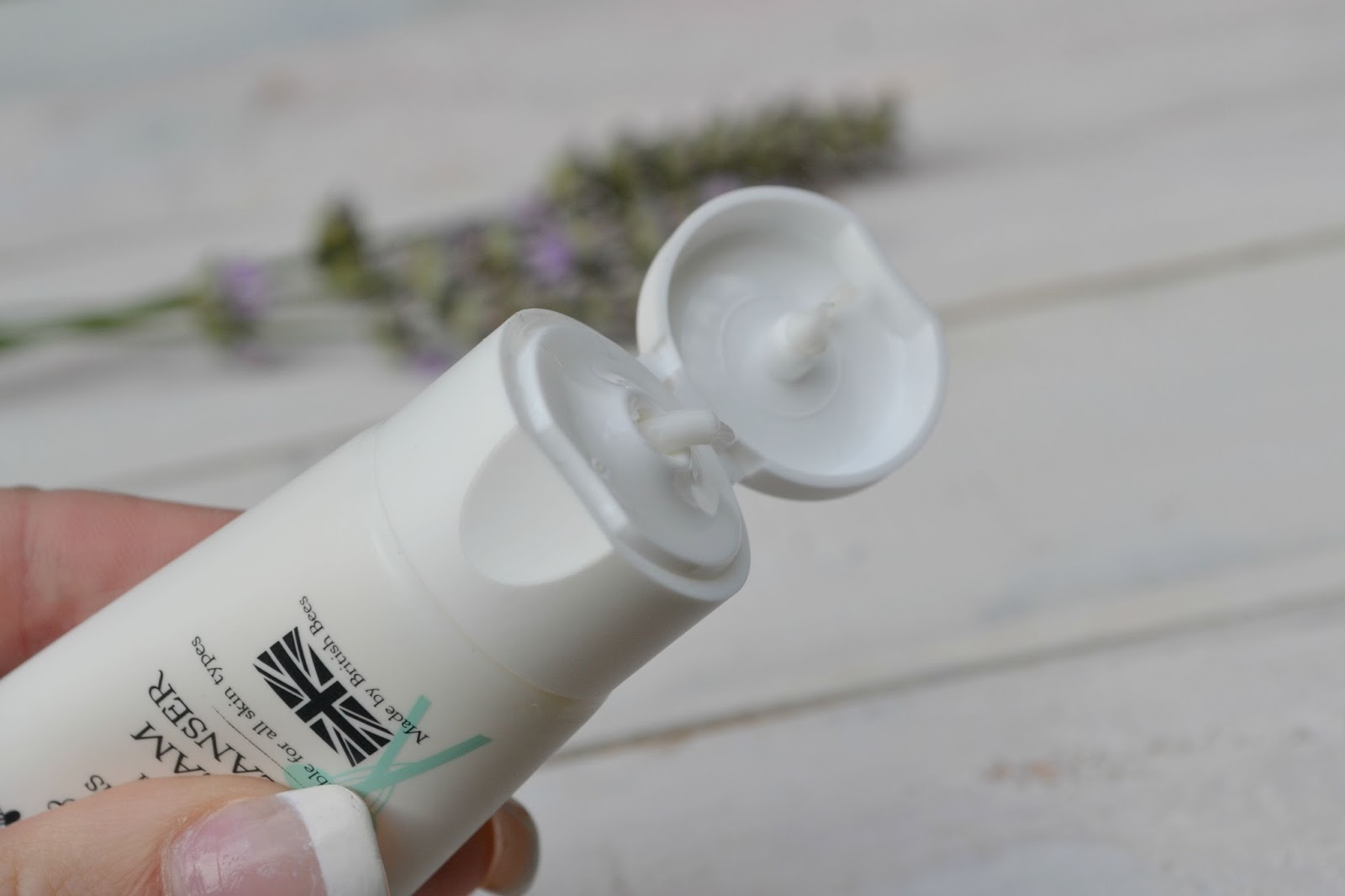 Bee Good Cream Cleanser Review