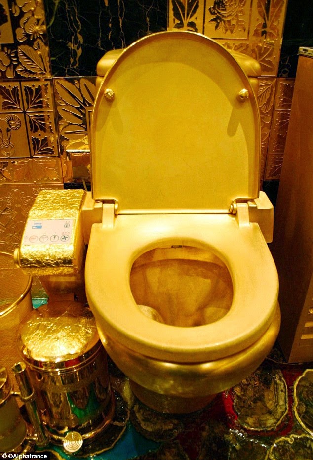 luxurylife Saudi Arabia king buys gold toilet as a wedding gist for
