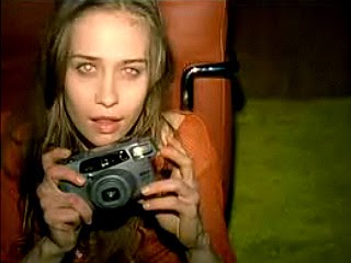 15-fiona_apple_criminal-%2528shattalyrics.blogspot.com%2529-.jpg