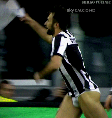 VUCINIC1.gif