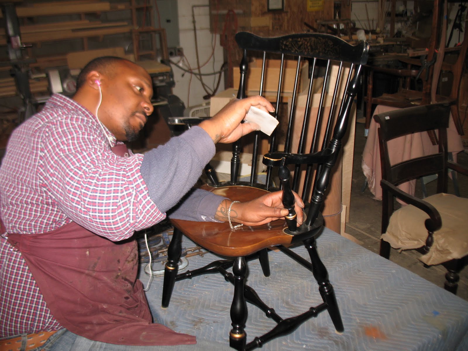 The Craftsman Classic Hitchcock Chairs get a Touchup