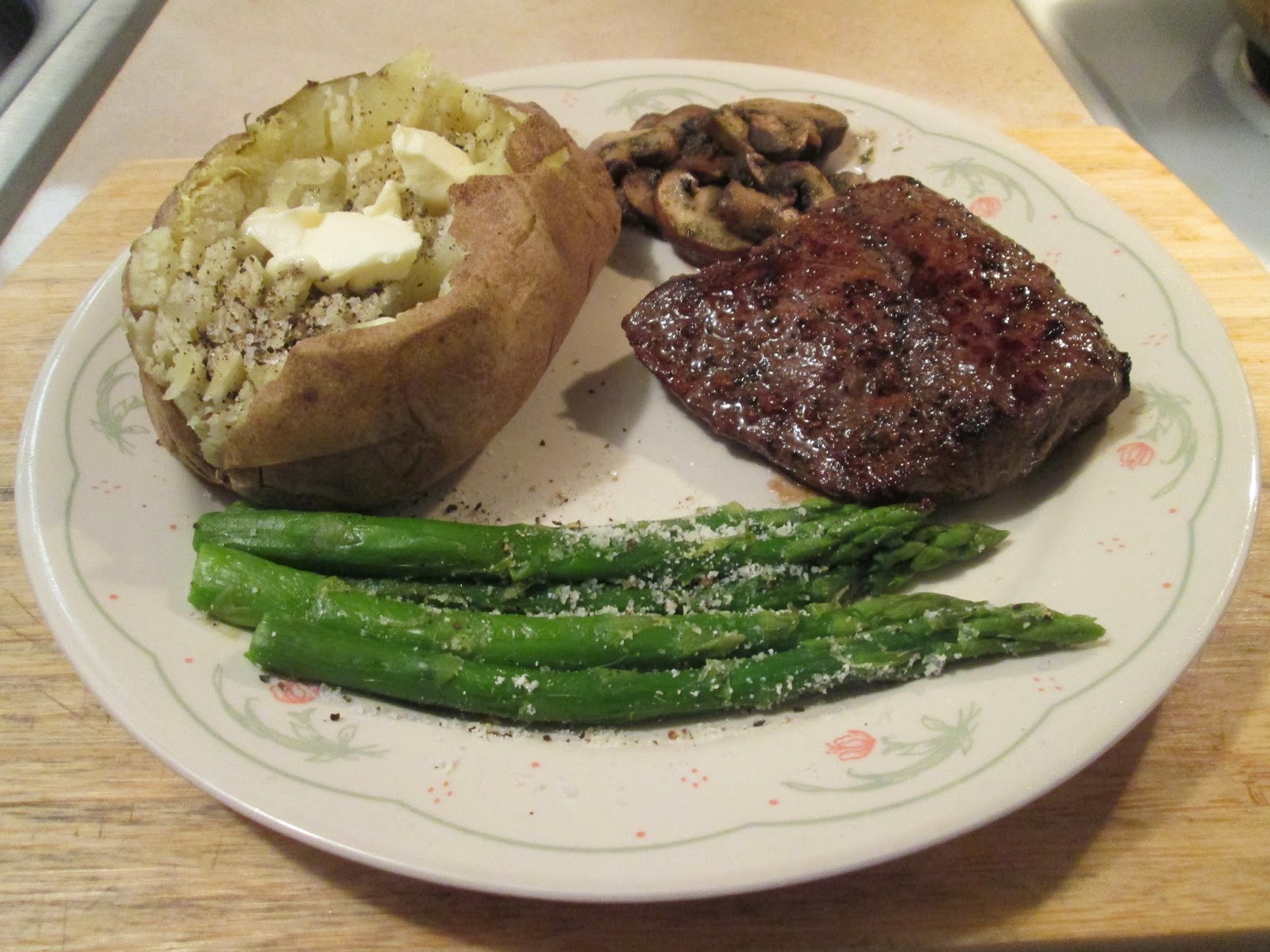 Diab2Cook Bison Sirloin Steak w/ Sauteed Mushrooms, Roasted Asparagus