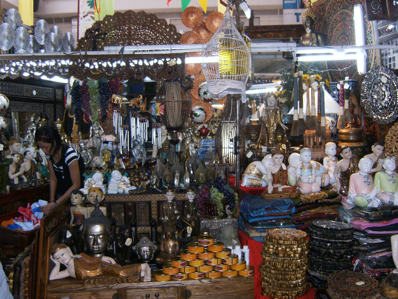 Angie�s Adventures in Manila Greenhills shopping center