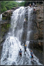 Canyoning 4 cliff 5 waterfall