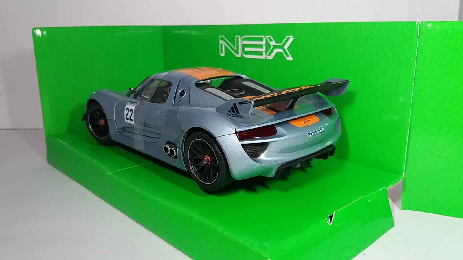 Wallpaper Miniatur Mobil Hd