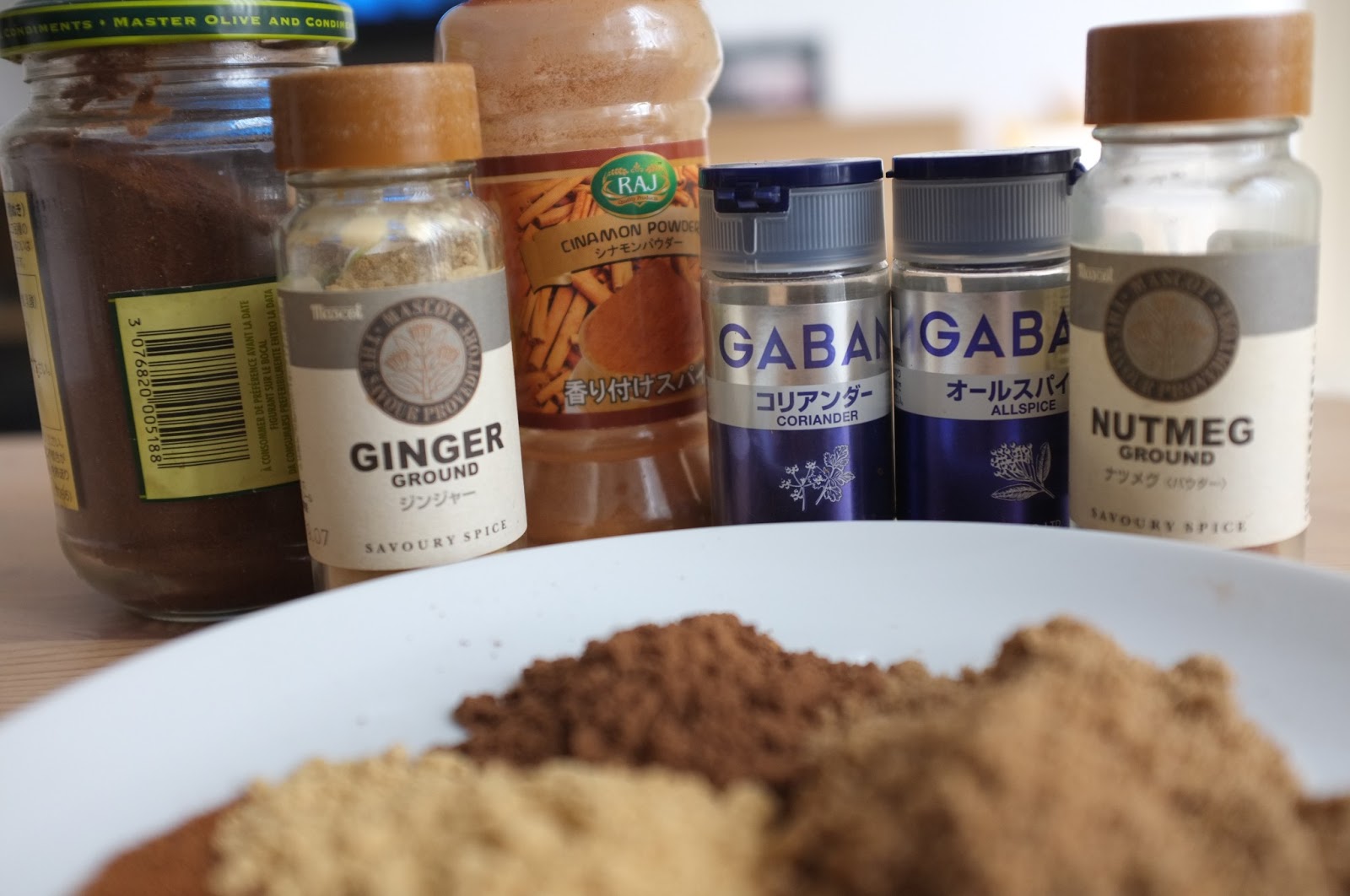 A little shop in Tokyo Make your own 'mixed spice' for British baking