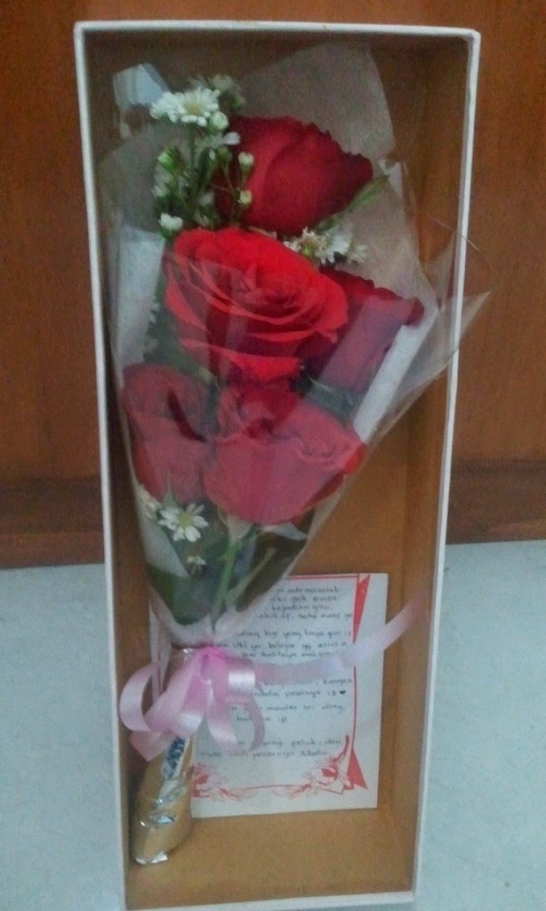 TokoBungaCikinifloristJakartaCintaMawarMerahMembara TokoBungaCikinifloristJakartaCintaMawarMerahMembara