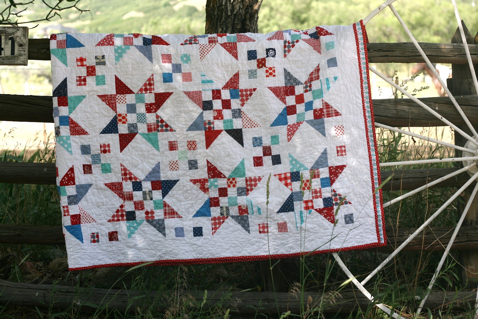 Gigi's Thimble Scrap Jar Stars Quilt {Done}