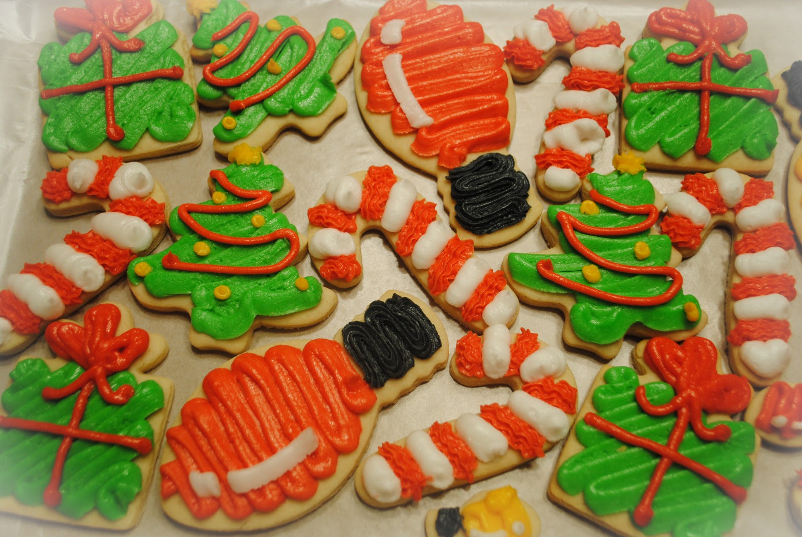 All is amazing: christmas cookies & traditions Candace's Cookie Creations: December 2011