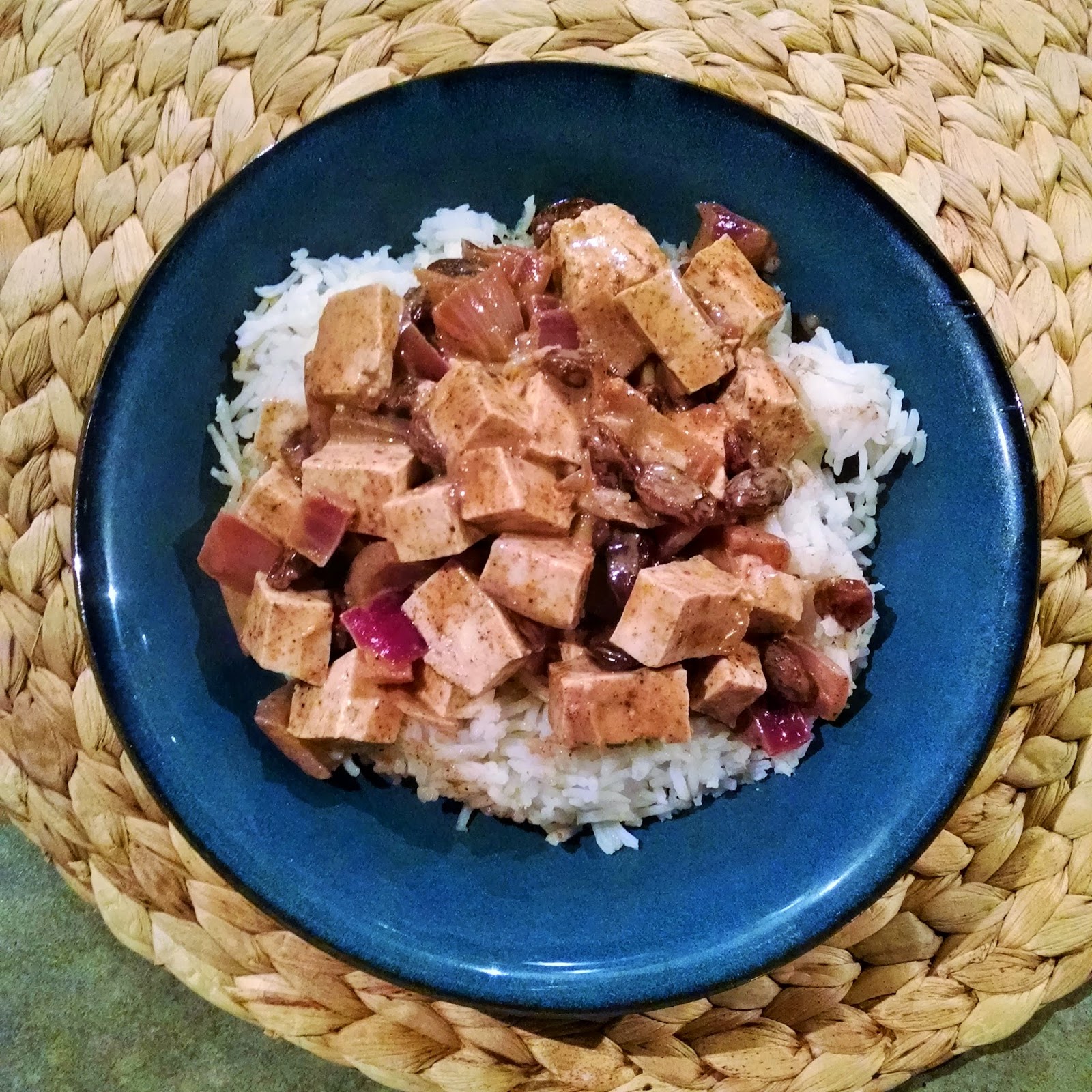 Recipe Tamil Tofu with Raisins