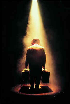 willy loman dreaming the american dream Death of a salesman addresses loss of identity and a man's inability to accept change willy loman is incapable of accepting the fact that he is a mediocre salesman instead willy strives for his version of the american dream success and notoriety even if he is forced to deny. willy loman dreaming the american dream Death of a salesman addresses loss of identity and a man's inability to accept change willy loman is incapable of accepting the fact that he is a mediocre salesman instead willy strives for his version of the american dream success and notoriety even if he is forced to deny.