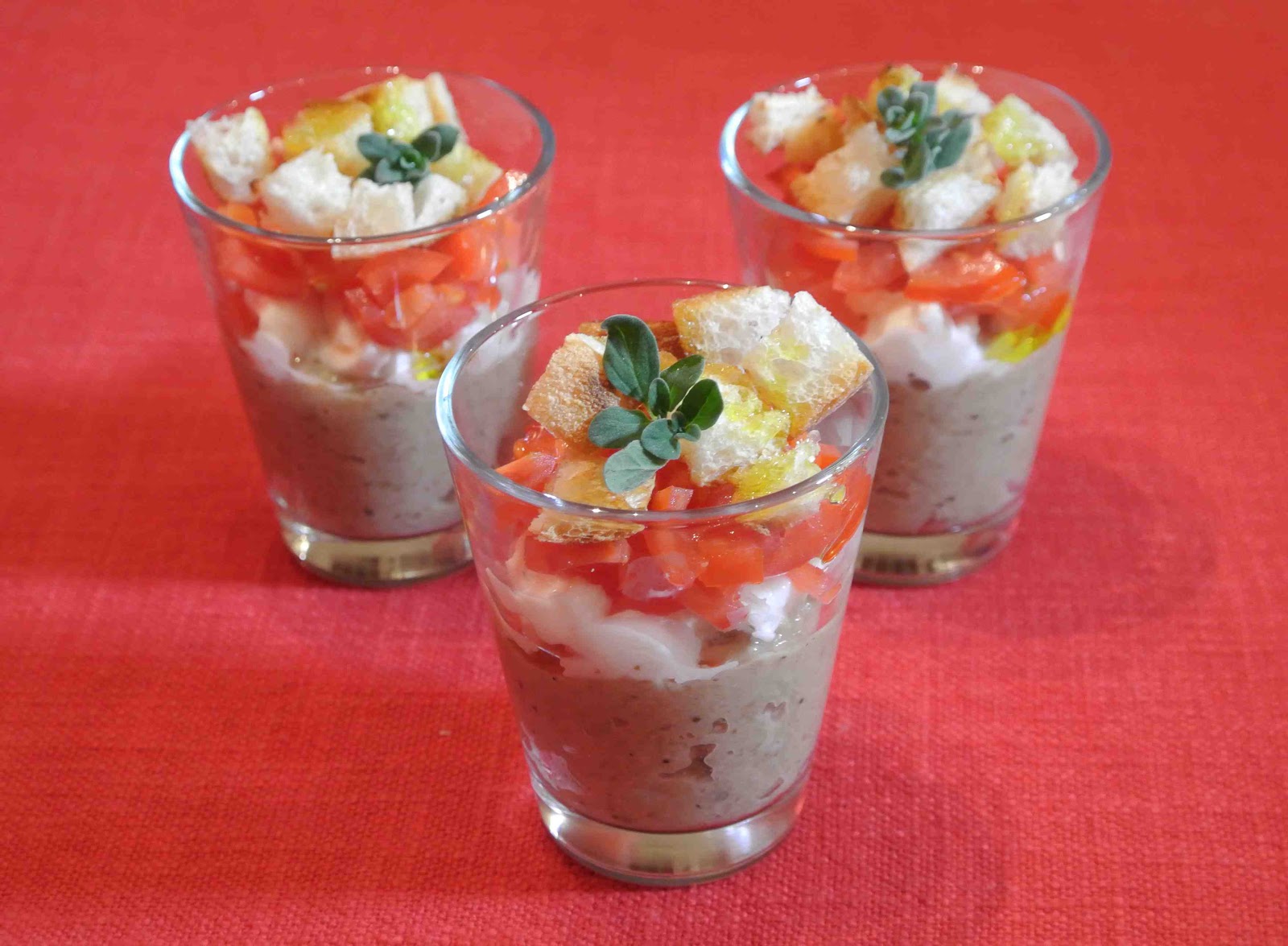 Soul and Kitchen Bicchierini con mousse di melanzane, mozzarella di