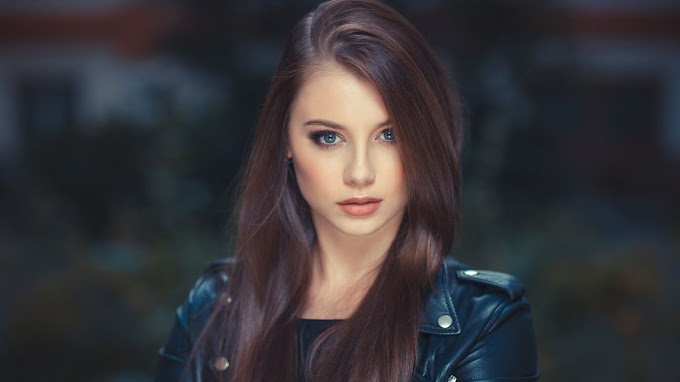 Blue Eyes Model Wallpaper