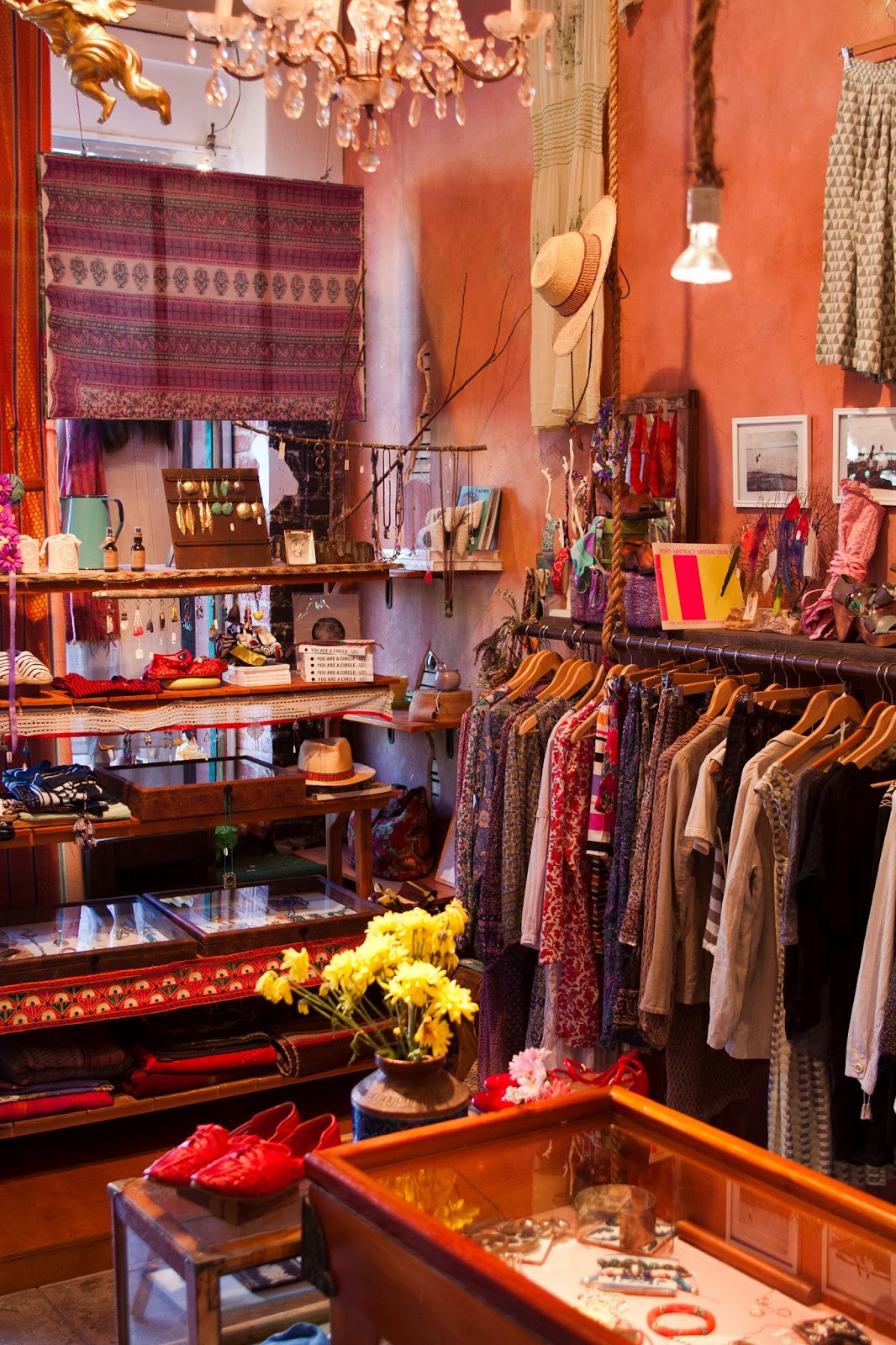 I Like This Boutique's Style Decor Retail store design, Boutique