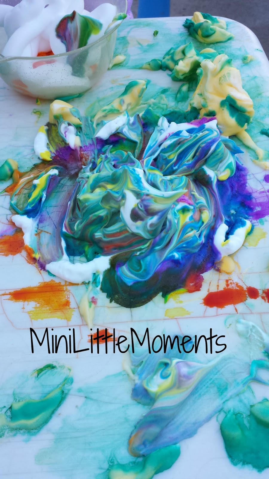 Mini Little Moments Shaving Cream and Liquid Water Color Play