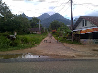 ADAT SAMSAM DI GUNUNG POTENG SINGKAWANG TIMUR SINGKAWANG ADAT SAMSAM DI GUNUNG POTENG SINGKAWANG TIMUR SINGKAWANG