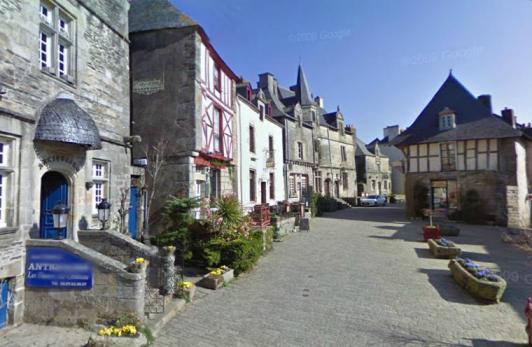 The beautiful village of Rochefort-en-terre