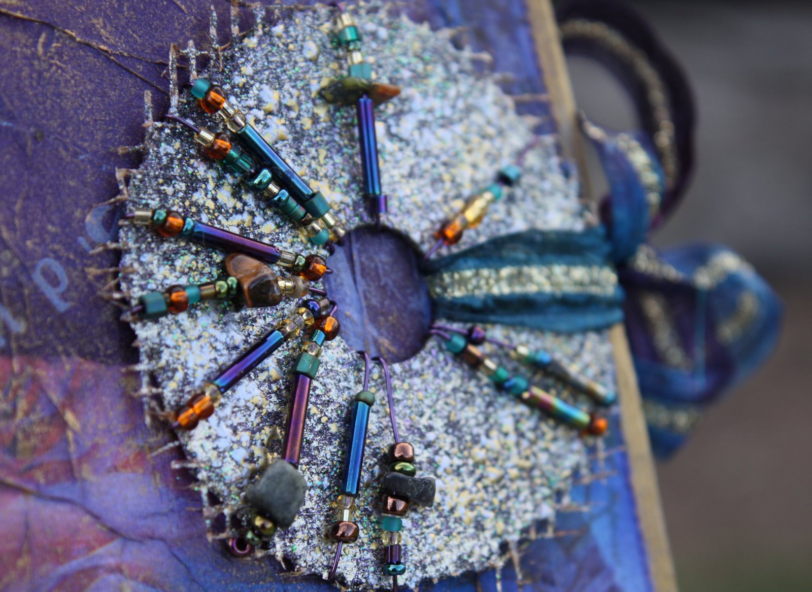 Tracey Hewitt Mixed Media Art Classes Available