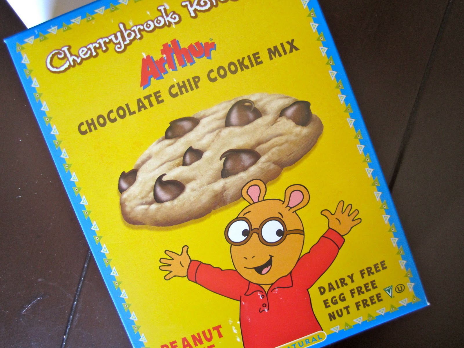 SketchFree Eating Arthur Cookies! + BioGreens Giveaway Winner!