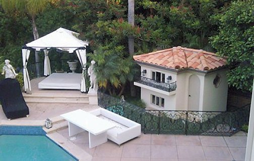 Luxury Dog Houses hydrangea hill cottage: luxury dog houses Luxury Dog Houses hydrangea hill cottage: luxury dog houses