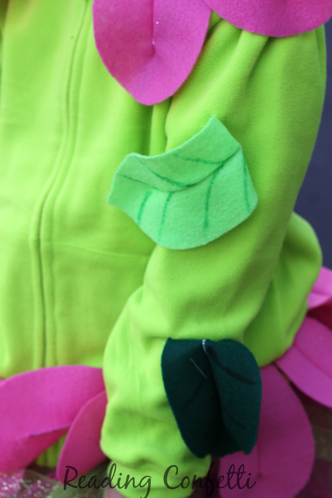 DIY Flower Costume Reading Confetti