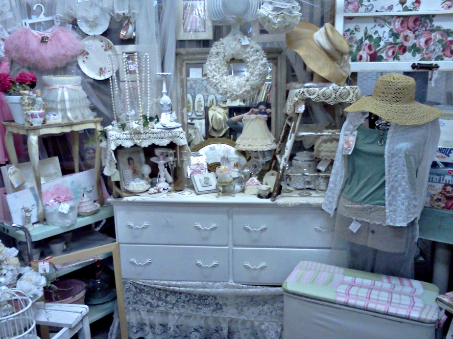 olivia s romantic home my shabby chic flea market booths olivia s romantic home my shabby chic flea market booths