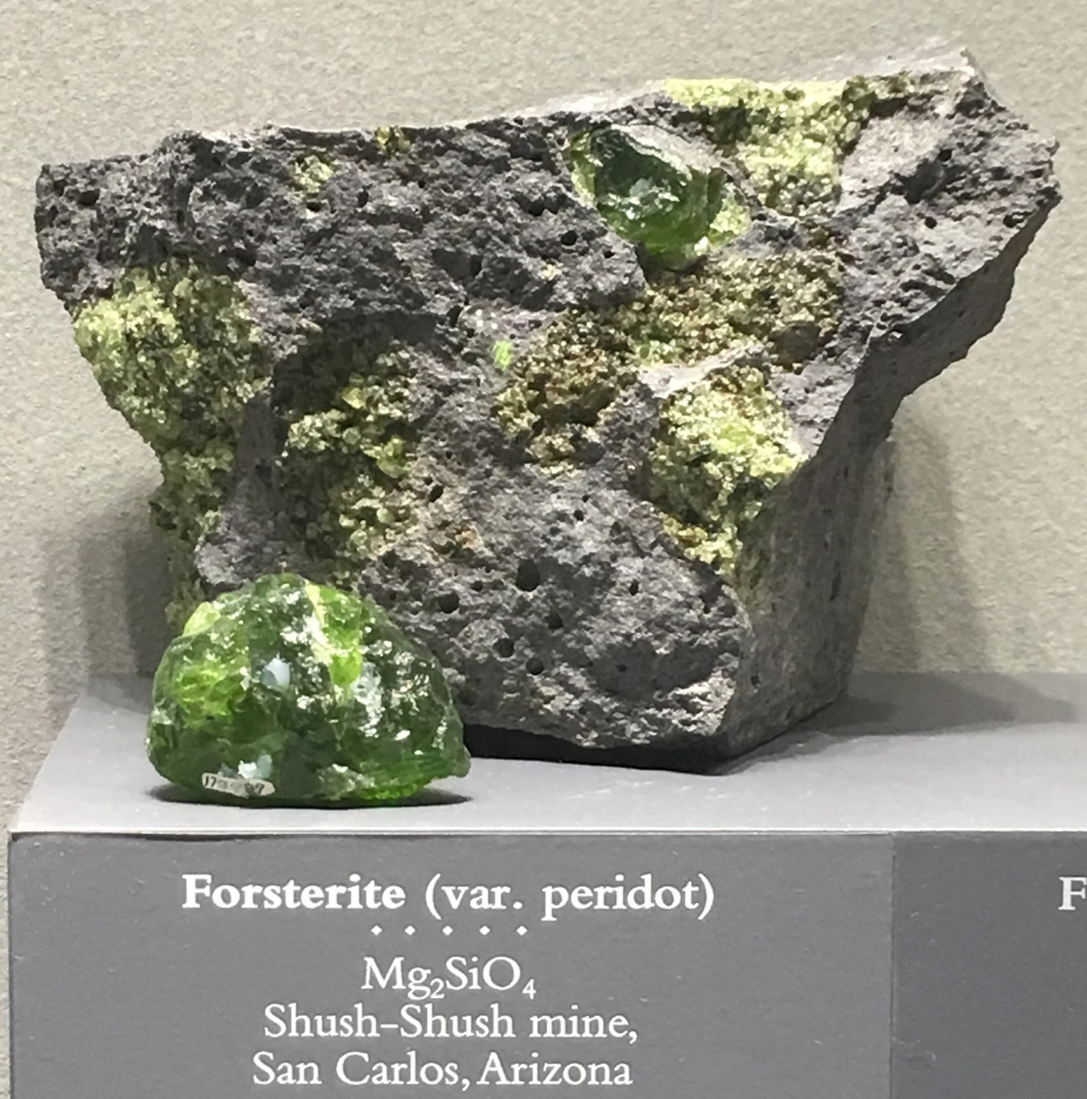 FineMineralBlog / Smithsonian Museum of Natural History Collection