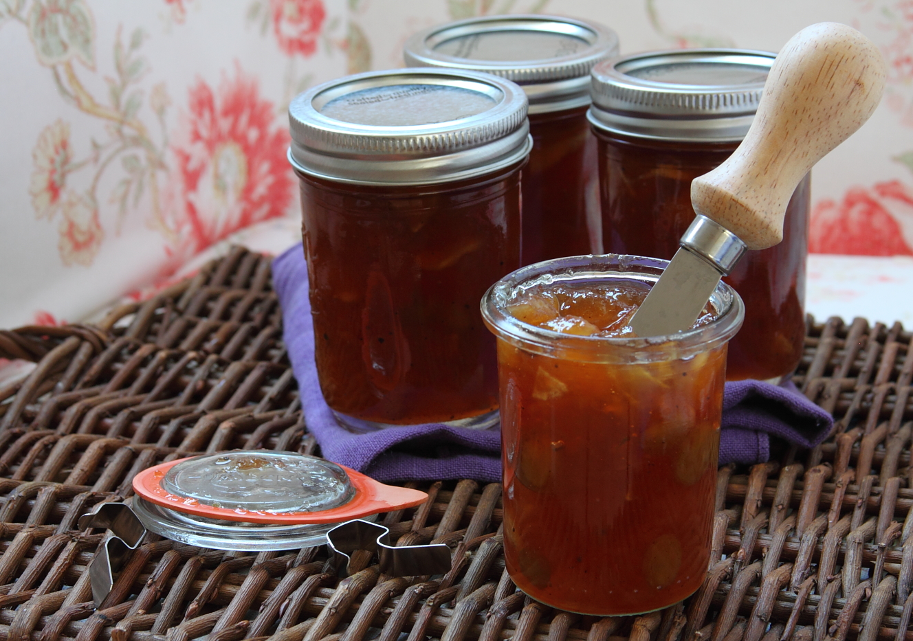 ShowFood Chef Cathy's Apple Ginger Pie Jam