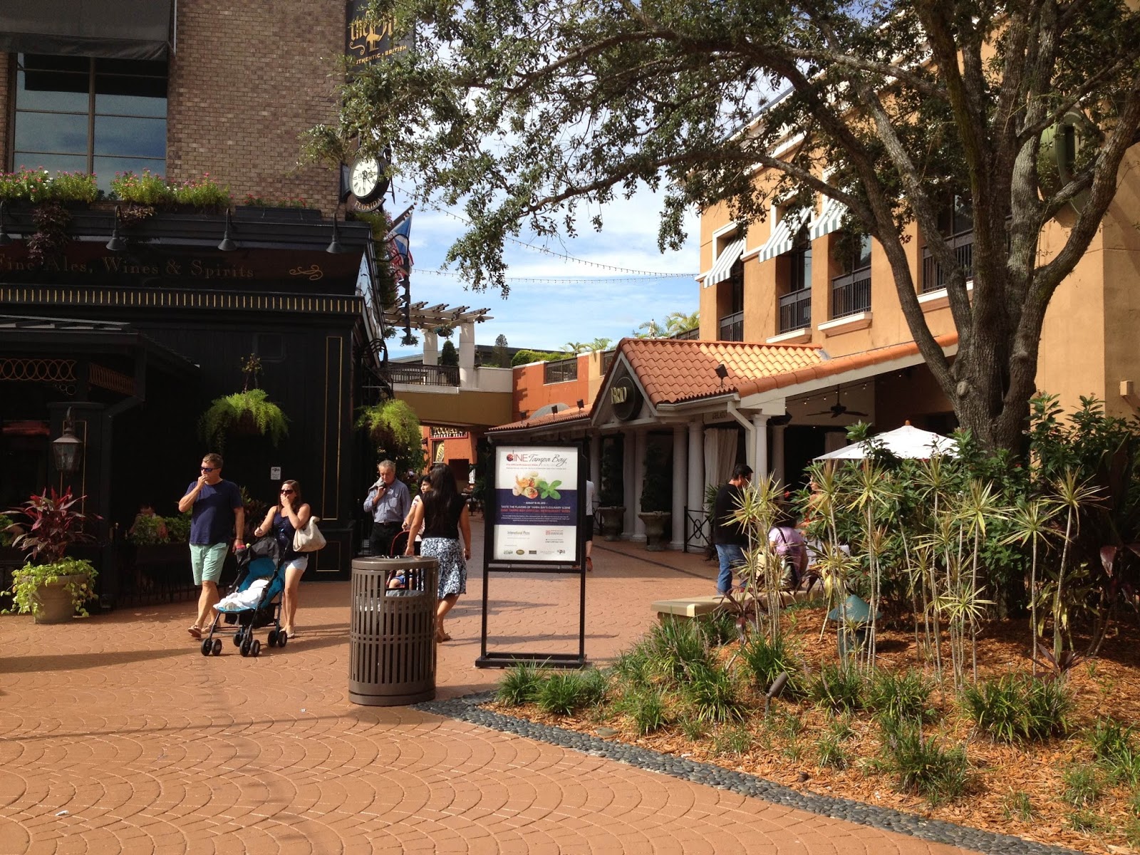 Brandon town center mall Pandora Jewelry Store in Brandon FL. 20200221