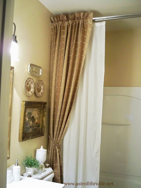 A Stroll Thru Life: Answers to How I Did the Shower Curtain