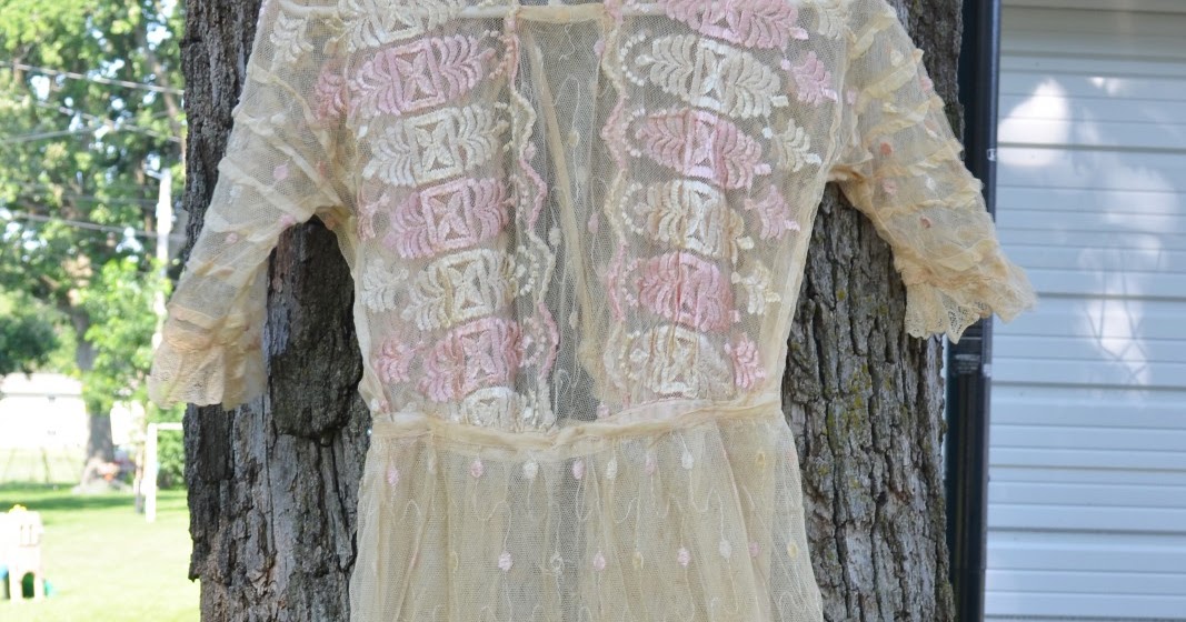 Embellished Dreams Estate Sale Vintage Dress and Hilarious Hoarders