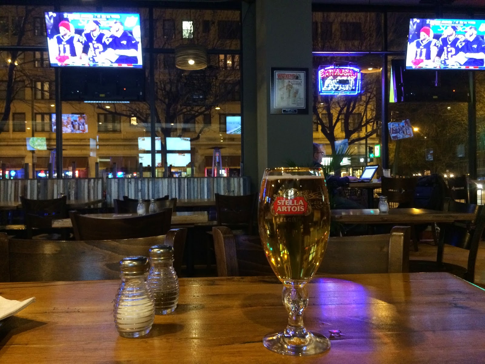 Chevanston Rogers Park The Bar Is Open Philly's Best