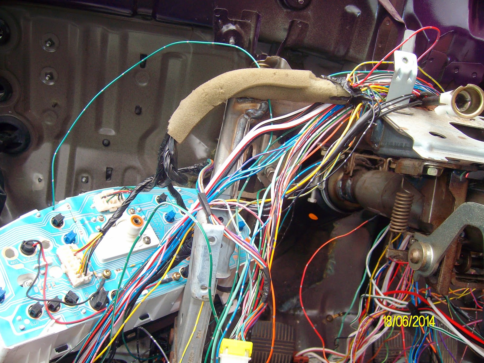 Autograss racing on a budget Electrical wiring bomb disposal