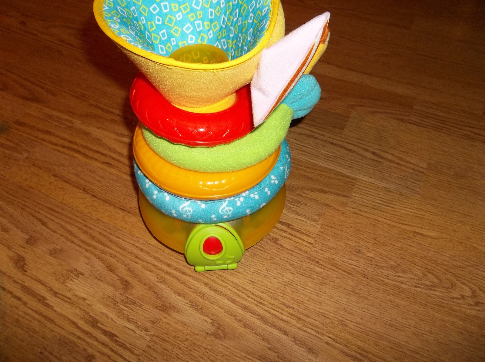 {Review} Tiny Love Musical Stack & Ball Game in Apr 2022