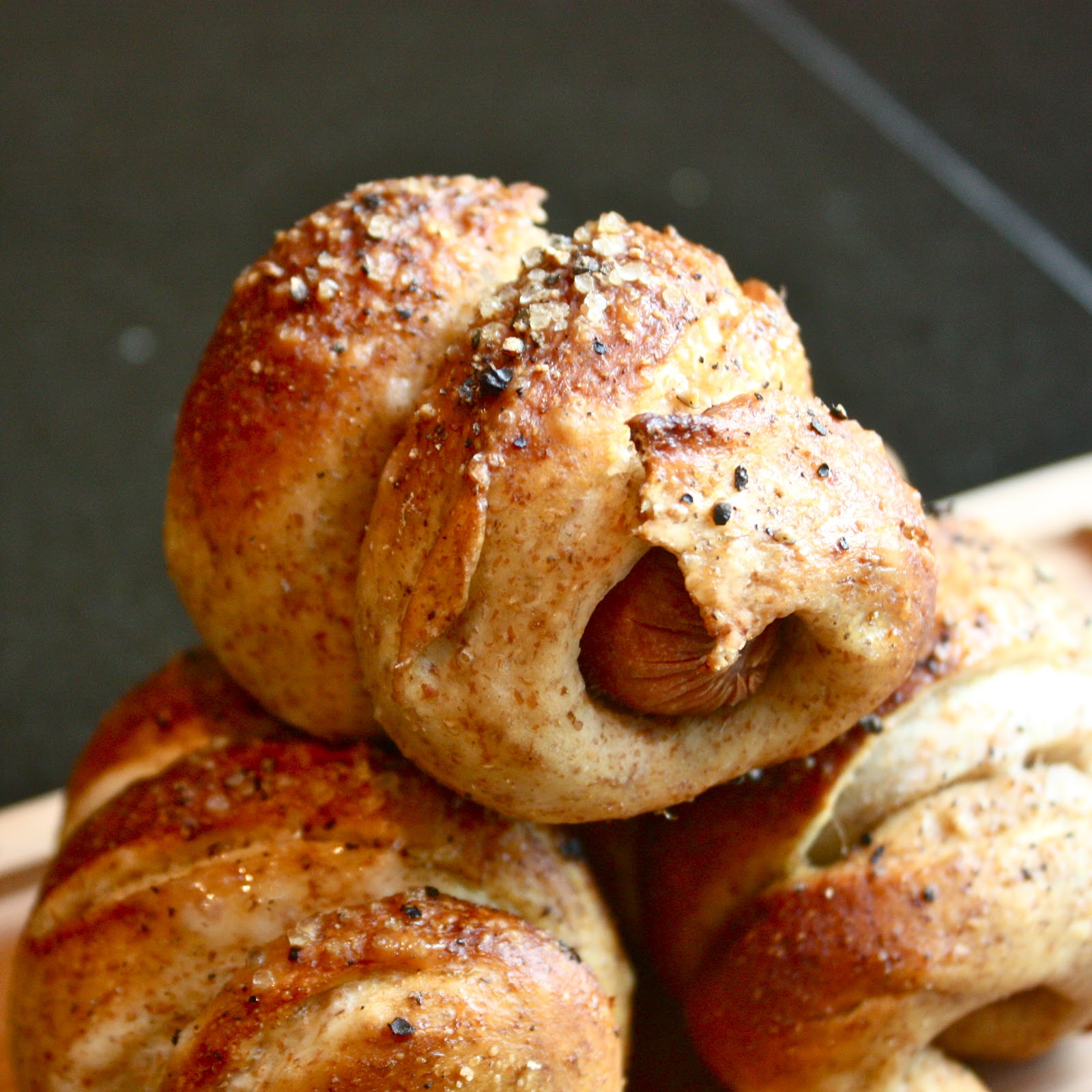 mallstyle mini pretzel dogs