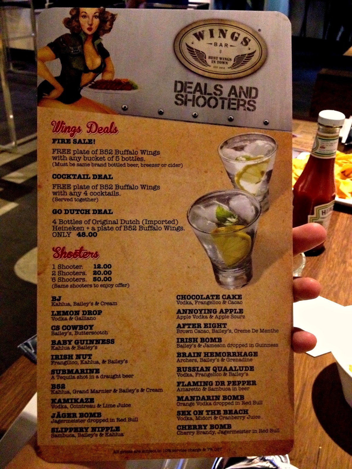 BIG LIFE SPENDER WINGS BAR THE BEST WINGS IN TOWN!