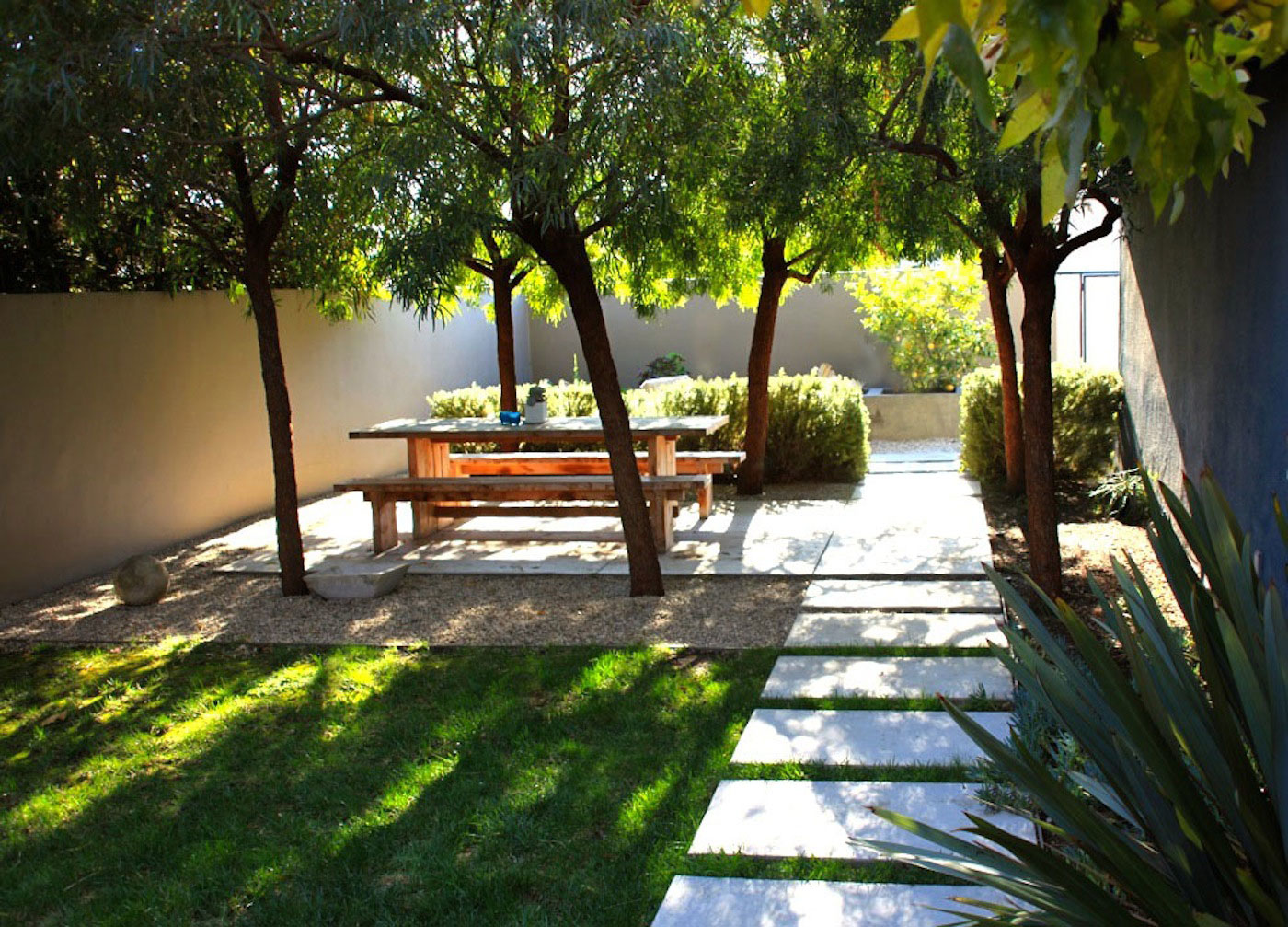 Modern Landscaping Modern Landscaping