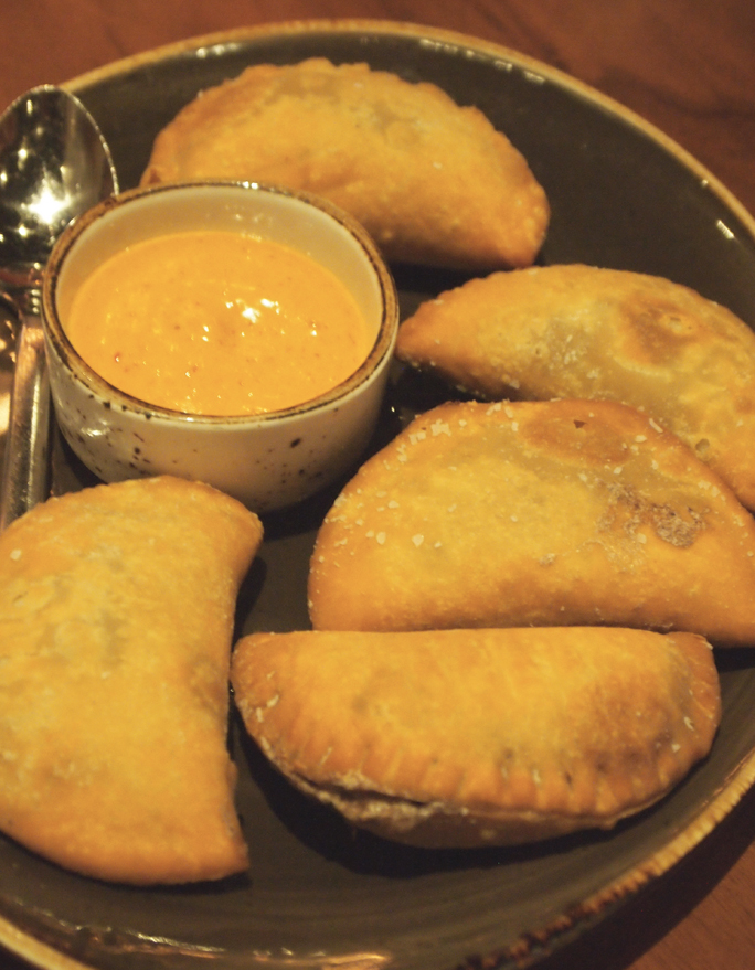 Easy Bahama Breeze Empanada Recipe 2023 AtOnce