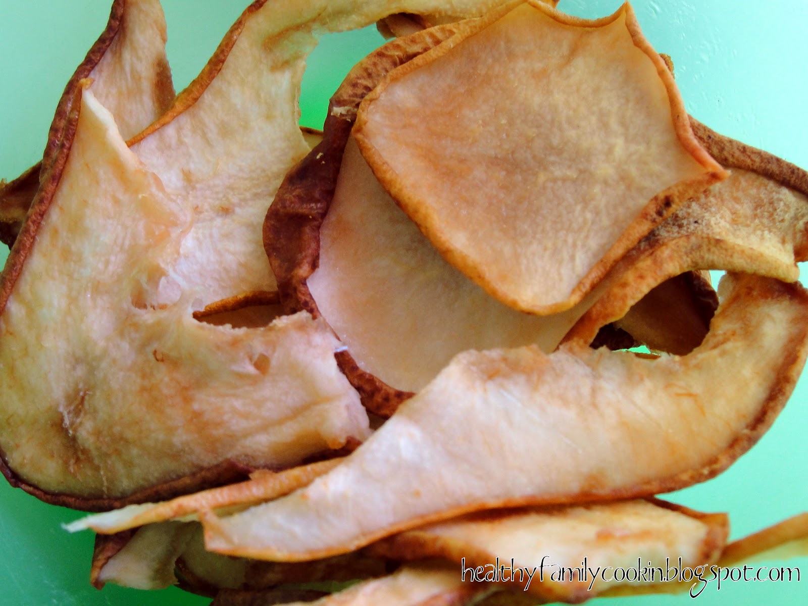 Healthy Family Cookin' Dehydrating Pears