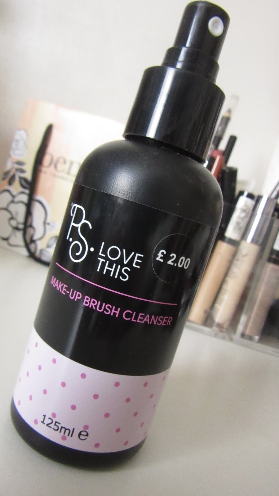 chlolouisemakeup REVIEW PRIMARK BRUSH CLEANSER
