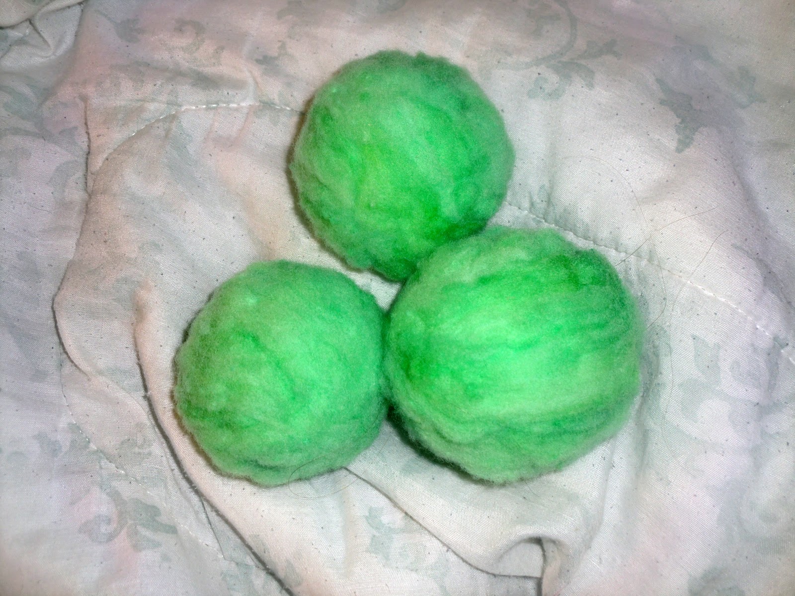Lareliw Crafts Blog How To Tutorial How to Make Wool Dryer Balls From