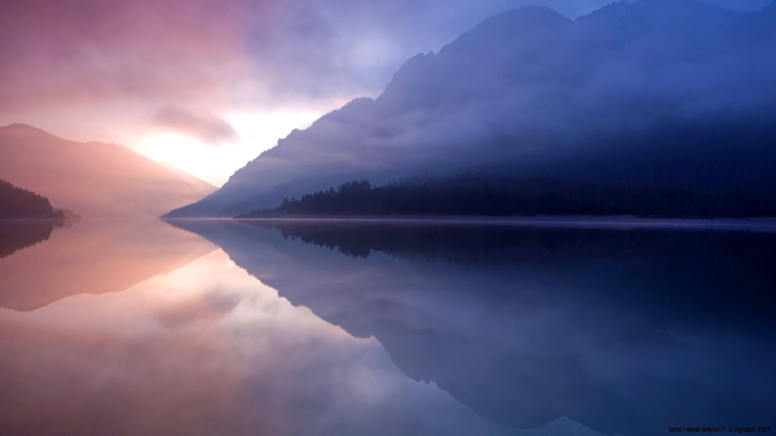 Mac OS X Mountain Lion Wallpaper Mac OS X Mountain Lion Wallpaper