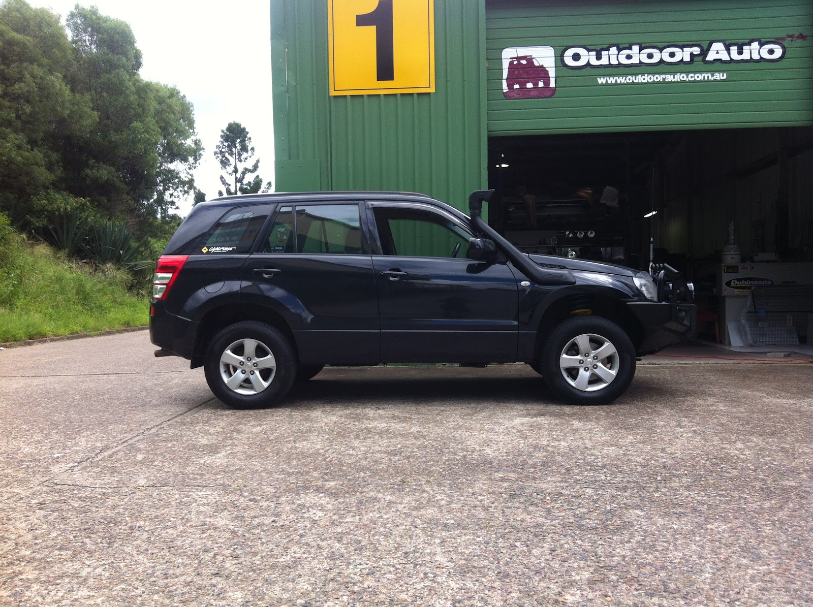 Outdoor Auto Grand vitara big suspension lift mud tyres