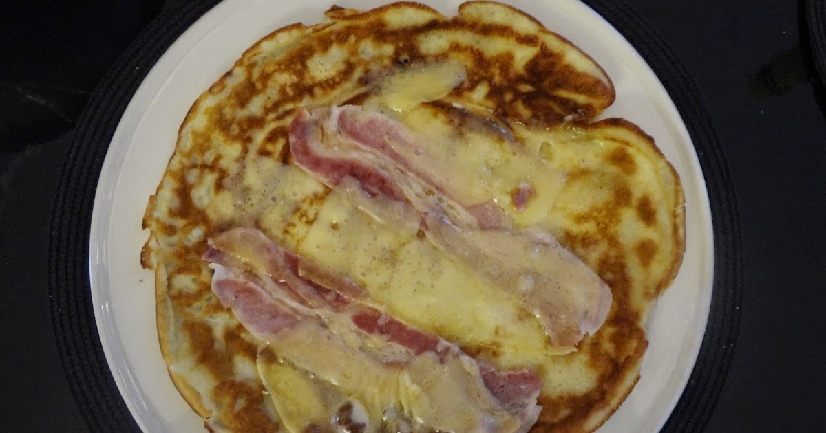 De Keuken Van De Liefde Pannenkoeken met rauwe melk, kaas, spek en karamelsaus