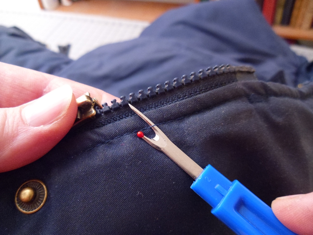 Art and Needlework by Rebekah 1/30/13 Tutorial How to Replace a