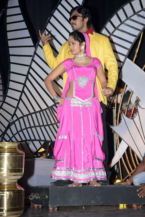 madhavi latha spicy in pink saree latest photos